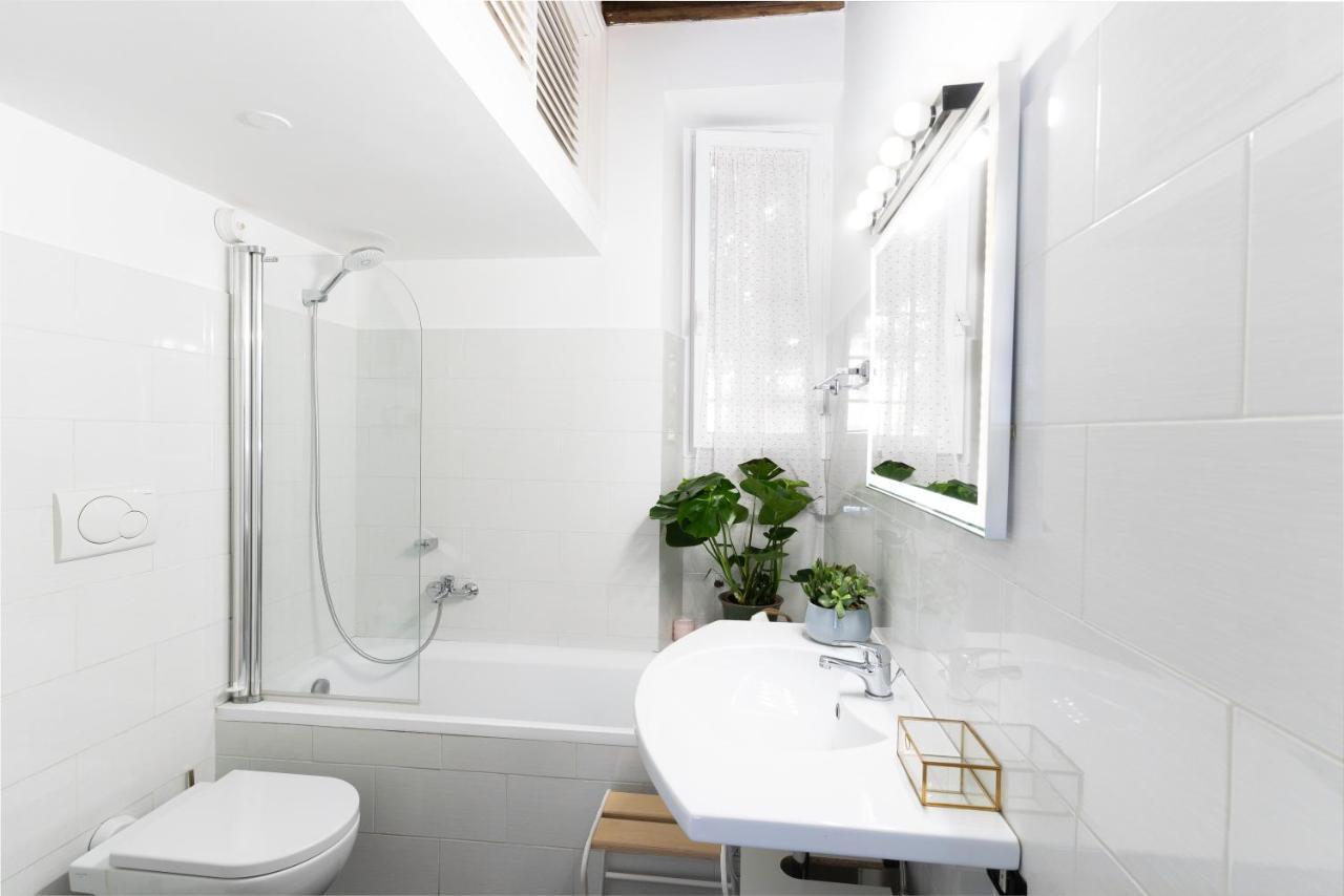 Appartement Quiet Trevi Fountain With Patio And Backyard *