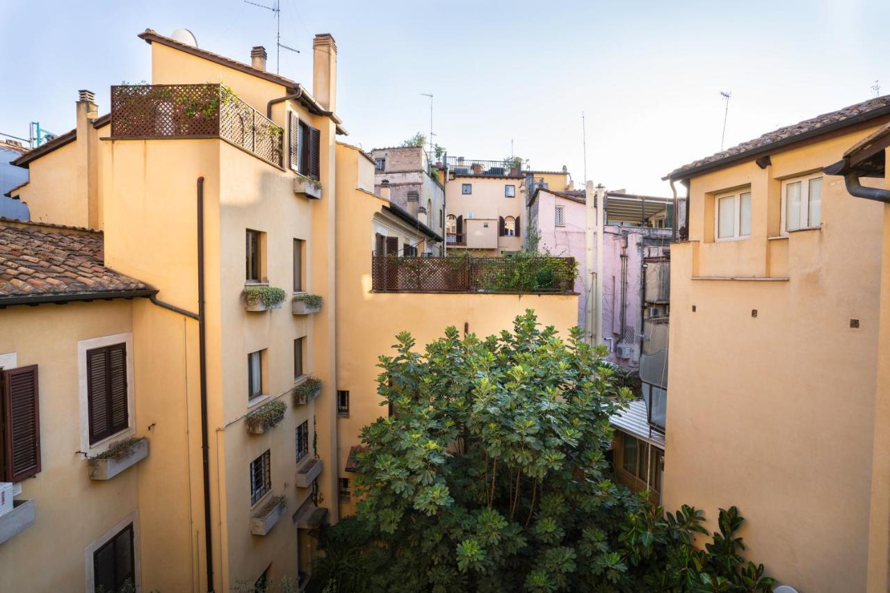 Appartement Quiet Trevi Fountain With Patio And Backyard